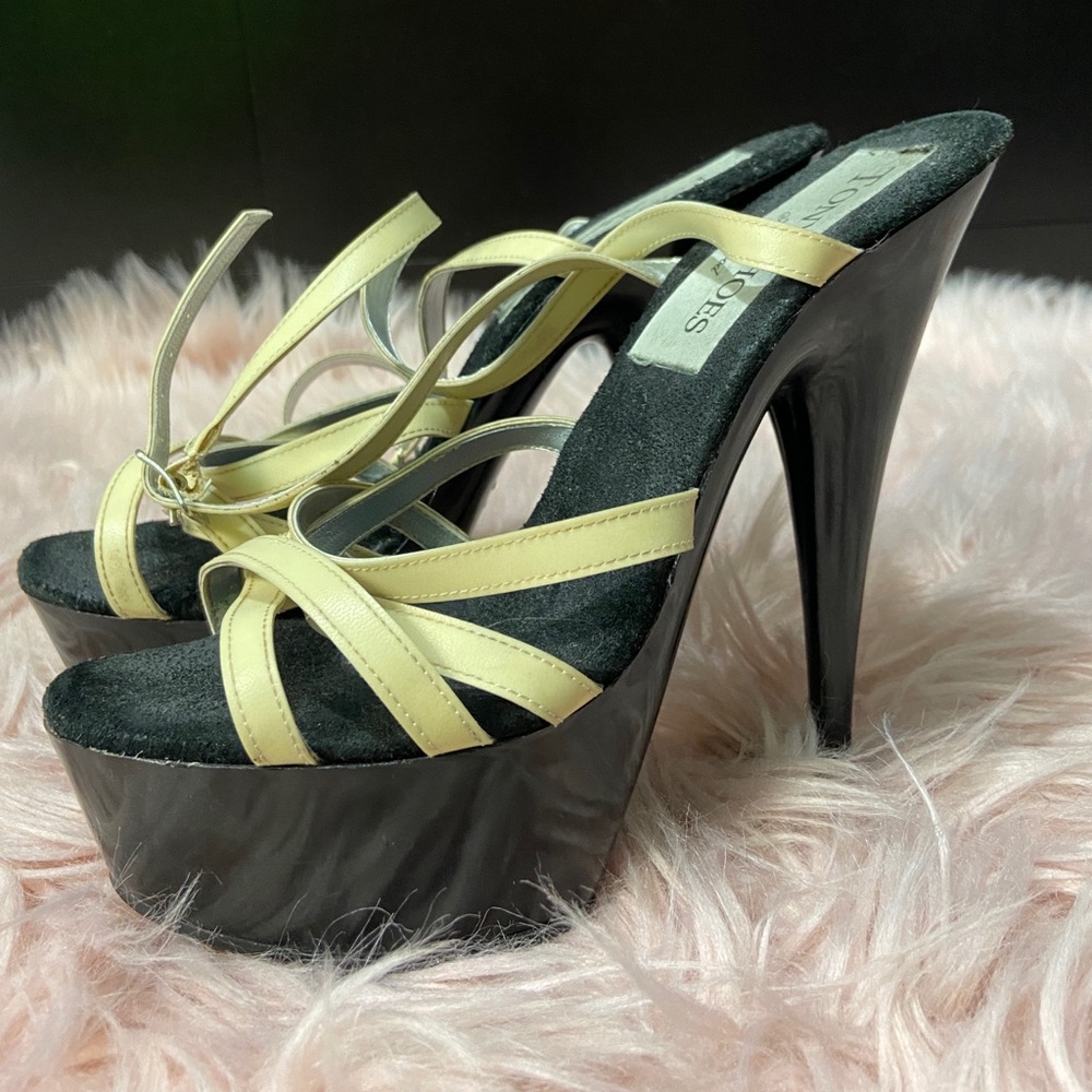 Glow in the dark heel black used Tony shoes
